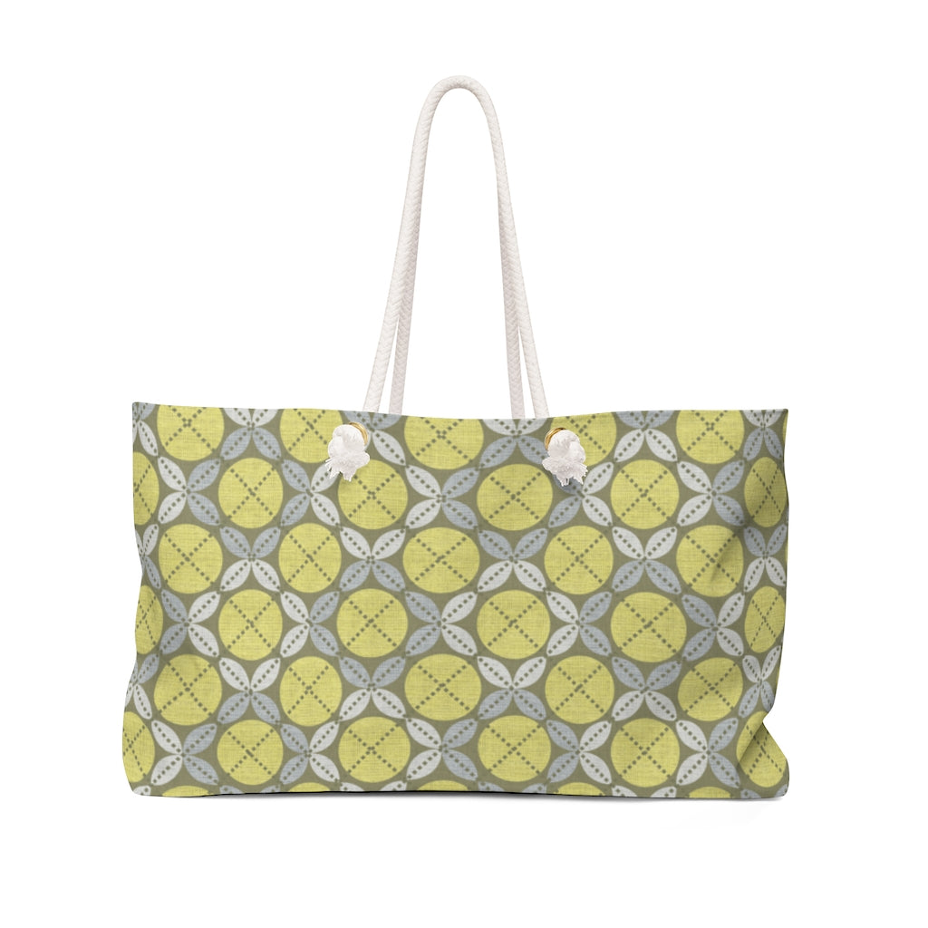 Leaf Ensconced Circle Weekender Bag in Yellow