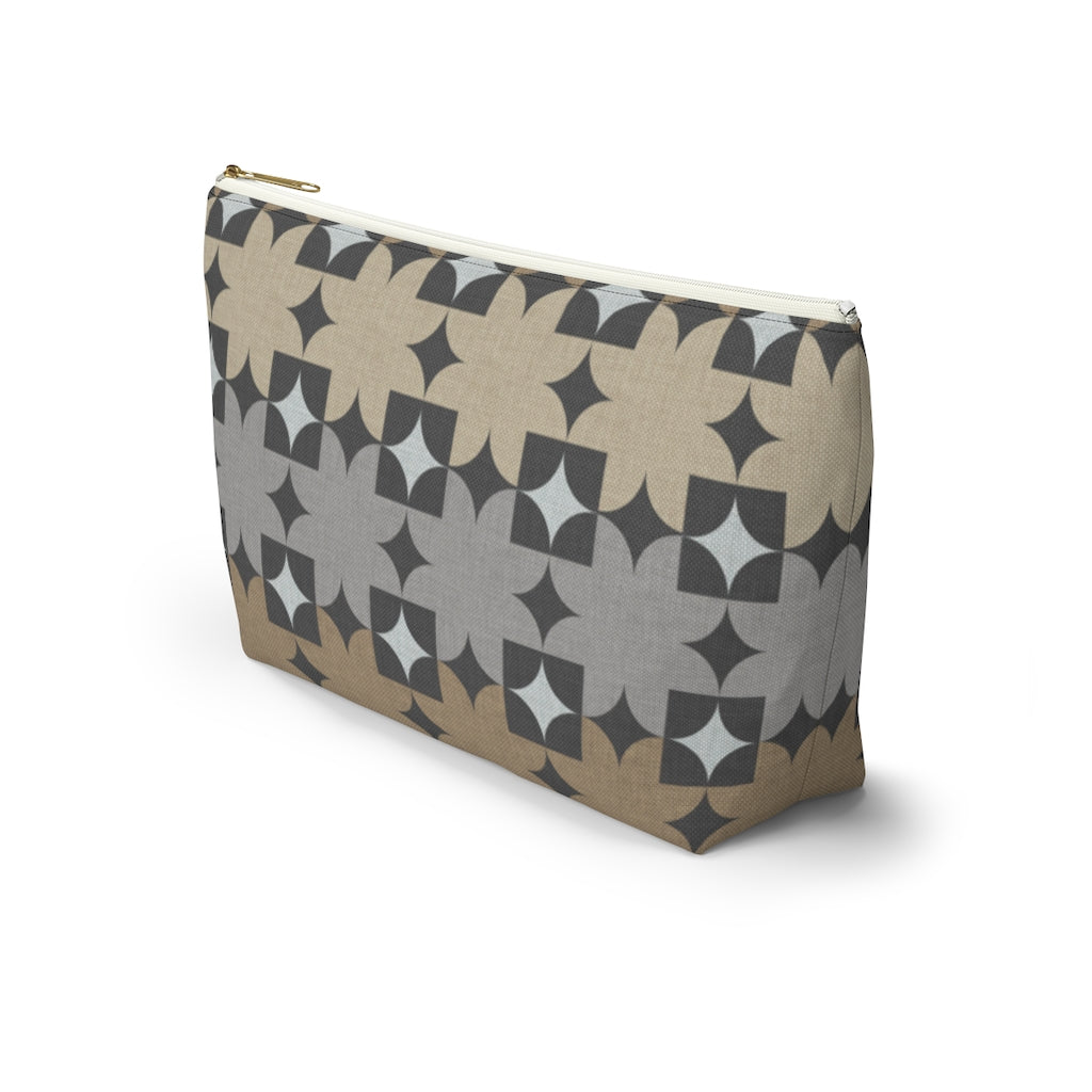 World's Fair Accessory Pouch w T-bottom in Brown