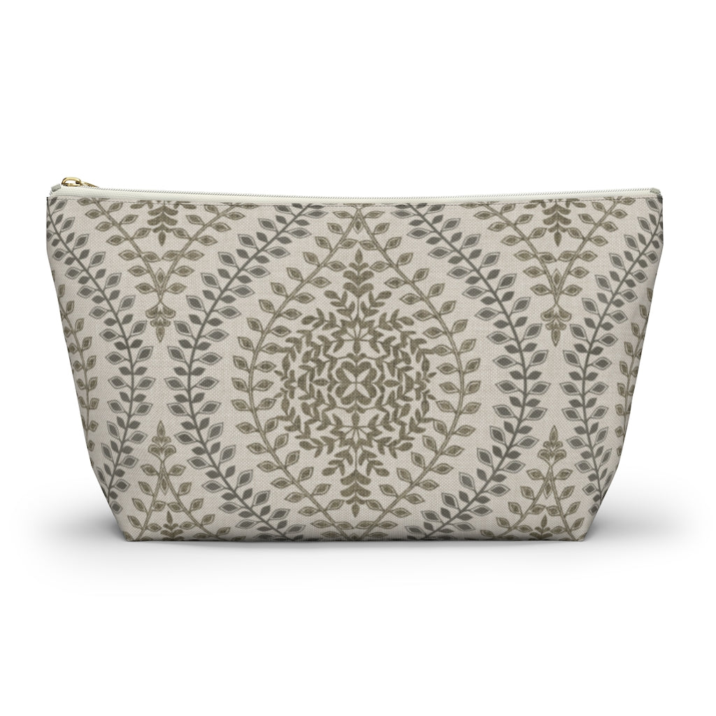 Mumbai Lace Accessory Pouch w T-bottom in Brown