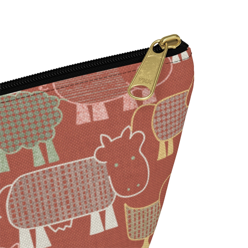 Animal Farm Accessory Pouch w T-bottom in Pink
