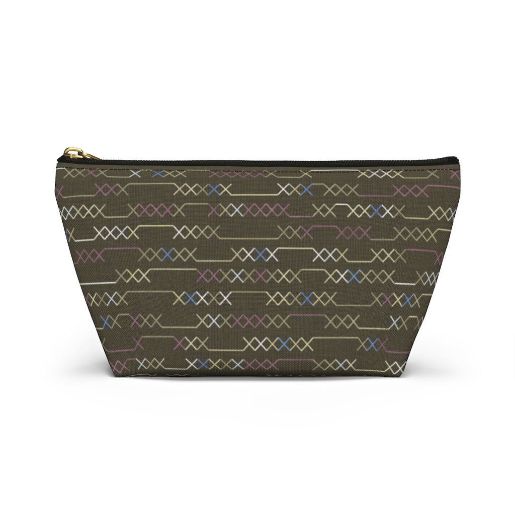Santa Fe Stitch Accessory Pouch w T-bottom in Brown