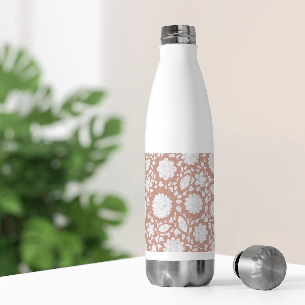 Floral Eyelet Lace 20oz Insulated Bottle in Pink