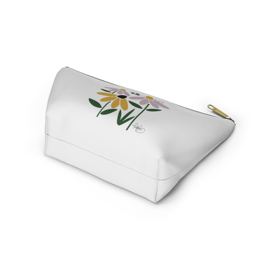 Daisies Accessory Pouch w T-bottom