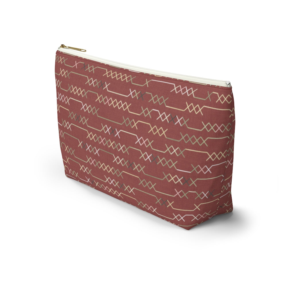 Santa Fe Stitch Accessory Pouch w T-bottom in Red