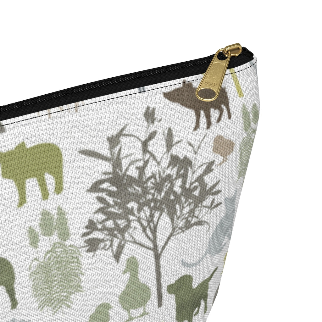 On the Farm Accessory Pouch w T-bottom in Green