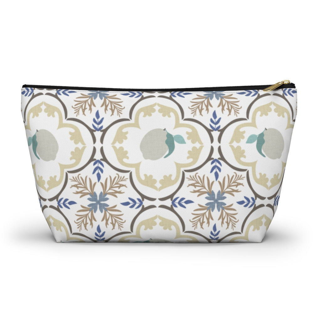 Freshly Squeezed Accessory Pouch w T-bottom in Brown
