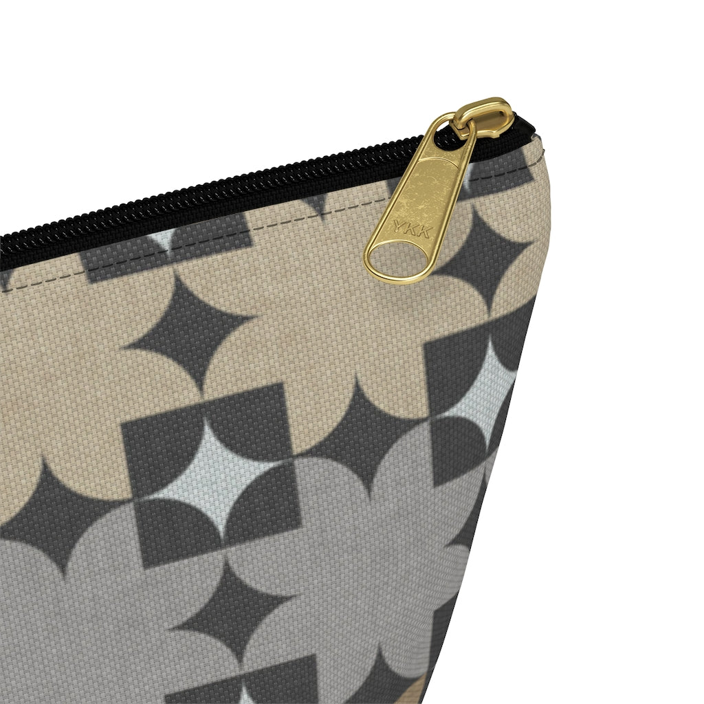 World's Fair Accessory Pouch w T-bottom in Brown