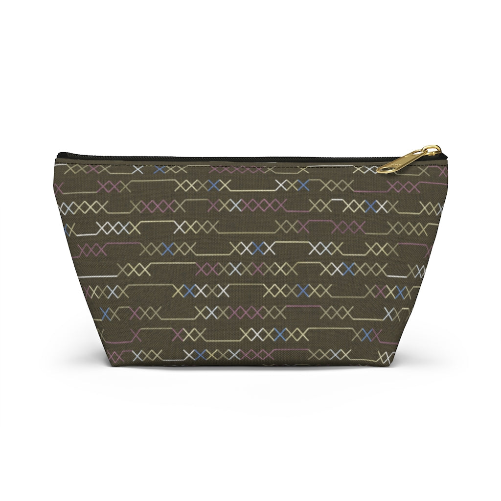 Santa Fe Stitch Accessory Pouch w T-bottom in Brown