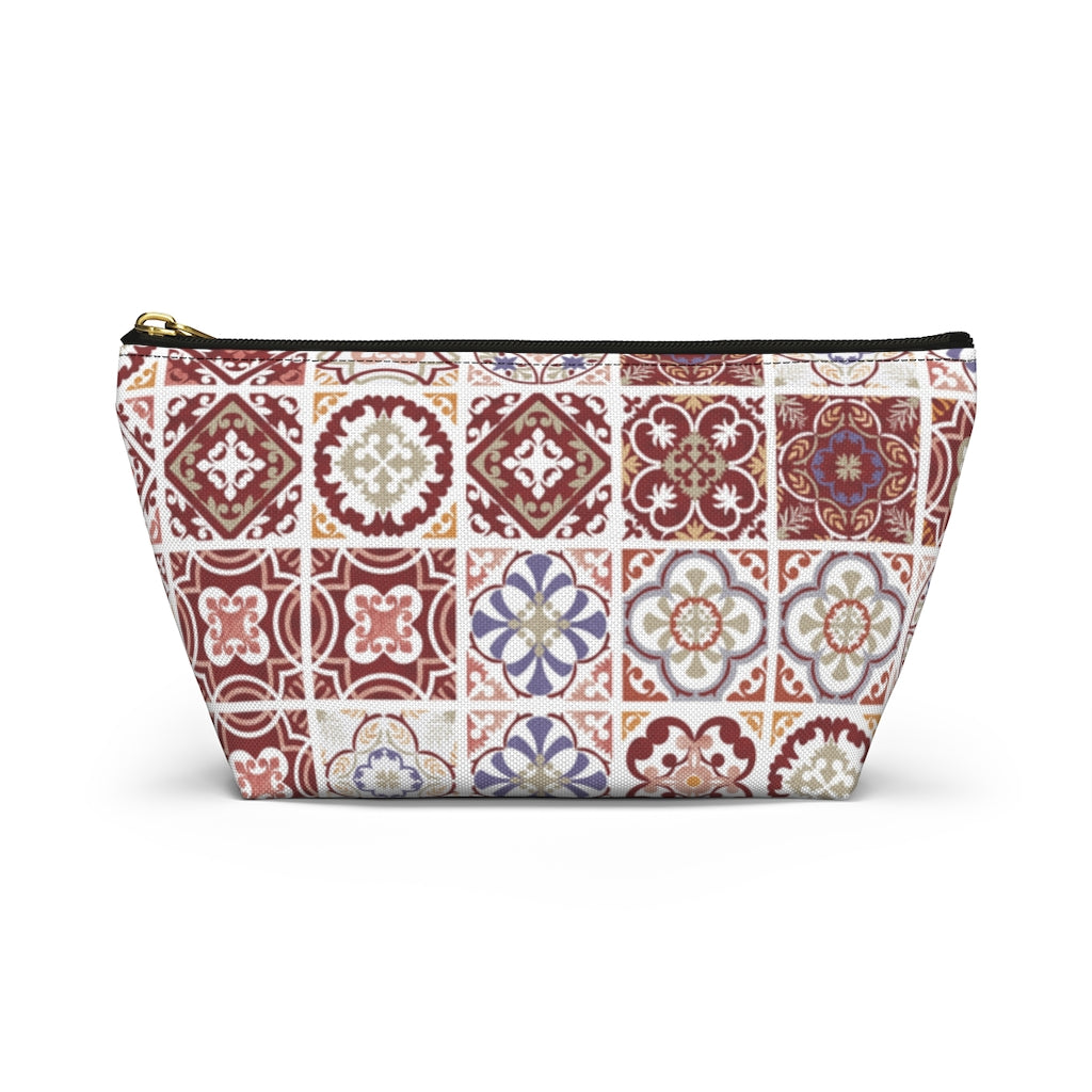 Seville Square Accessory Pouch w T-bottom in Red