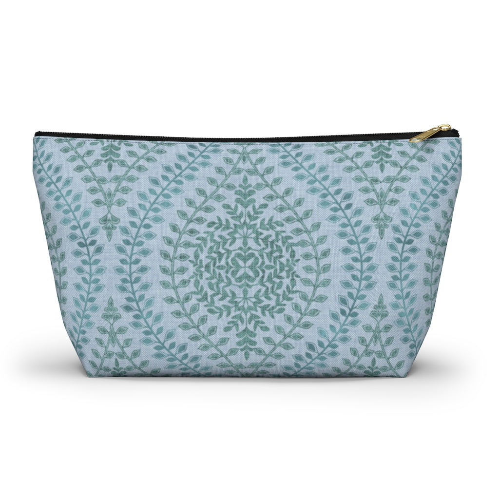 Mumbai Lace Accessory Pouch w T-bottom in Aqua