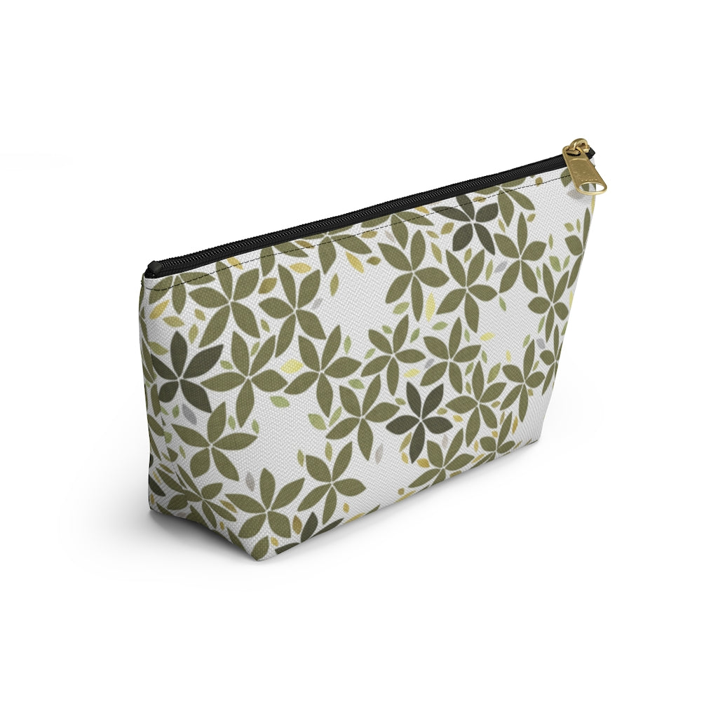 Snowbell Accessory Pouch w T-bottom in Green