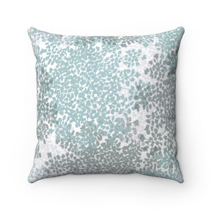 Queen Anne's Lace Square Throw Pillow in Blue