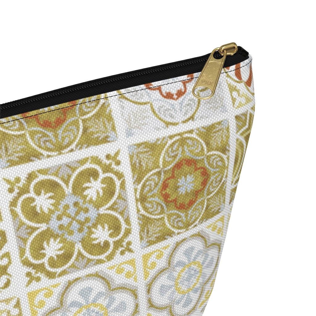 Seville Square Accessory Pouch w T-bottom in Gold