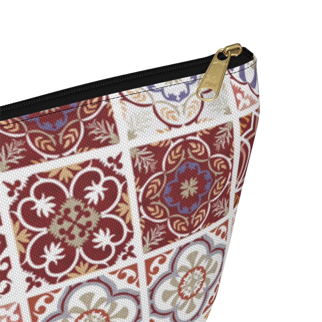 Seville Square Accessory Pouch w T-bottom in Red