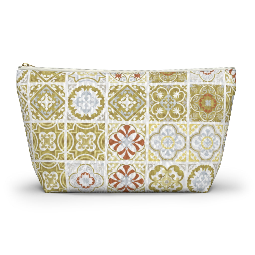Seville Square Accessory Pouch w T-bottom in Gold