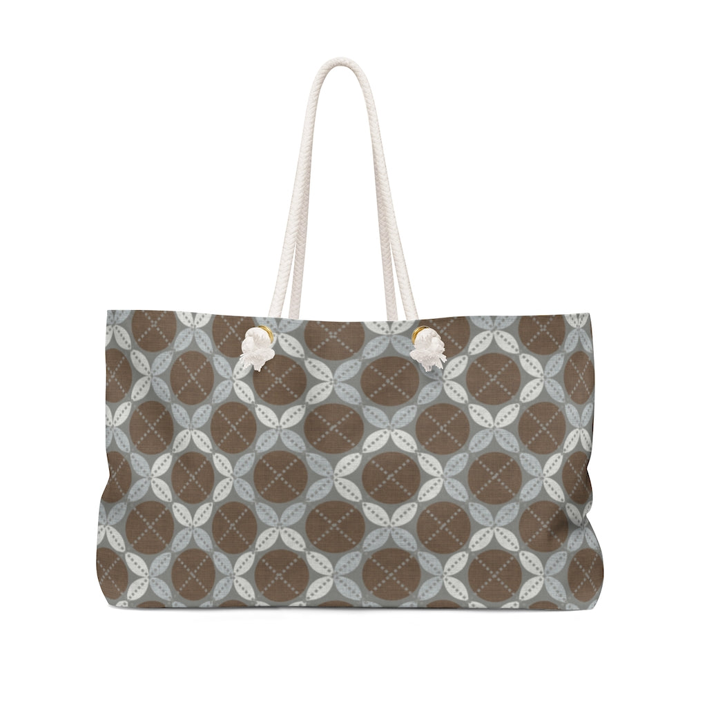 Leaf Ensconced Circle Weekender Bag in Brown