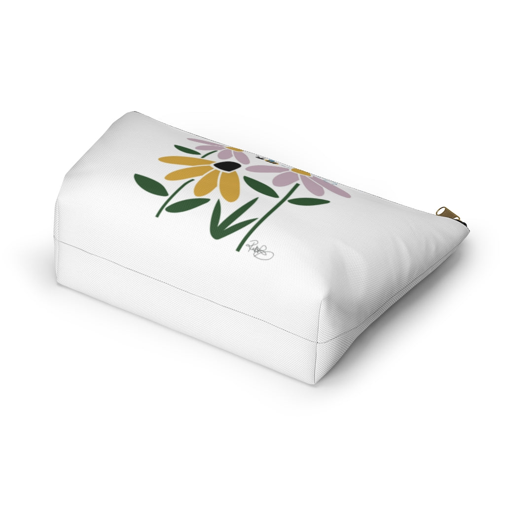 Daisies Accessory Pouch w T-bottom