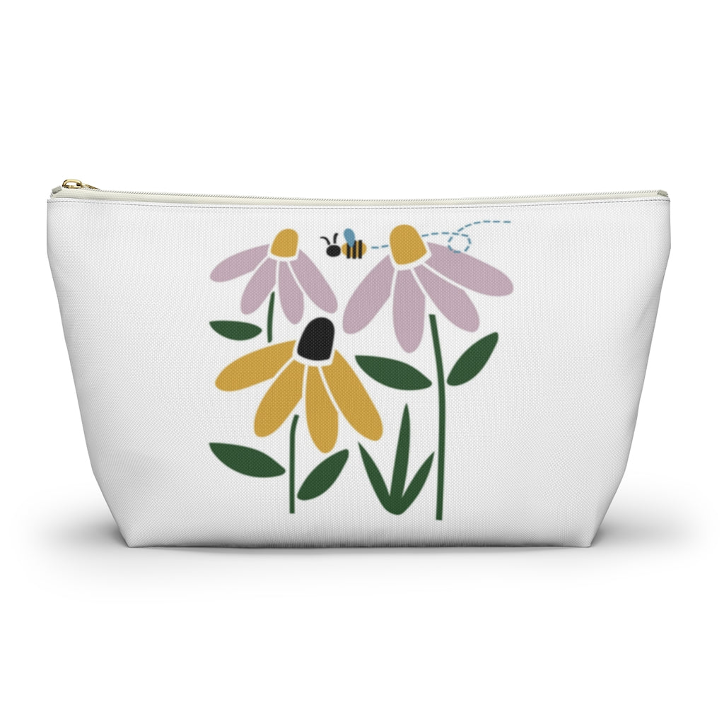 Daisies Accessory Pouch w T-bottom