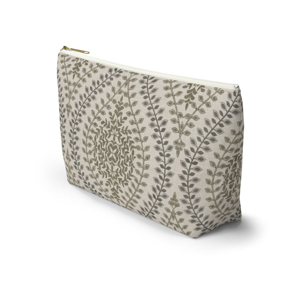 Mumbai Lace Accessory Pouch w T-bottom in Brown