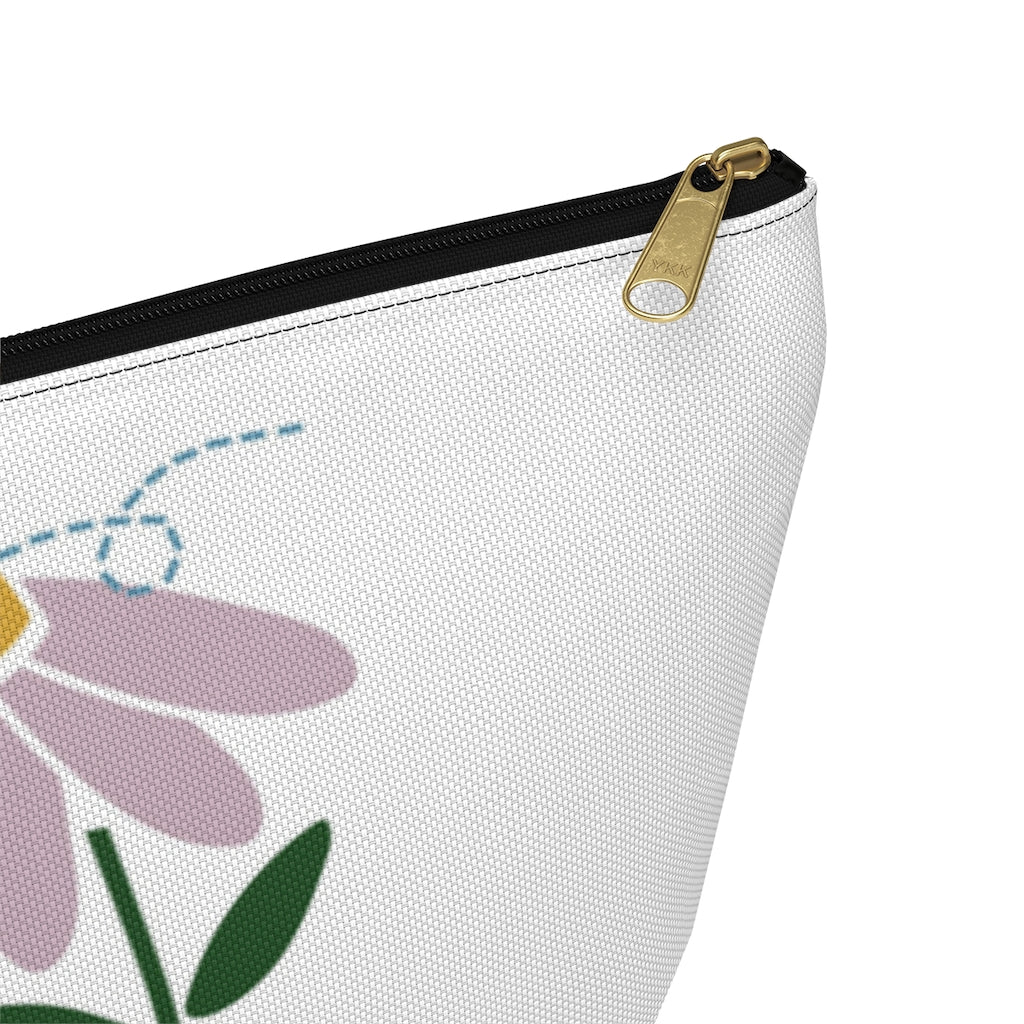 Daisies Accessory Pouch w T-bottom