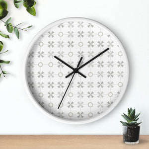 Plaid With Circles Wall Clock in Gray