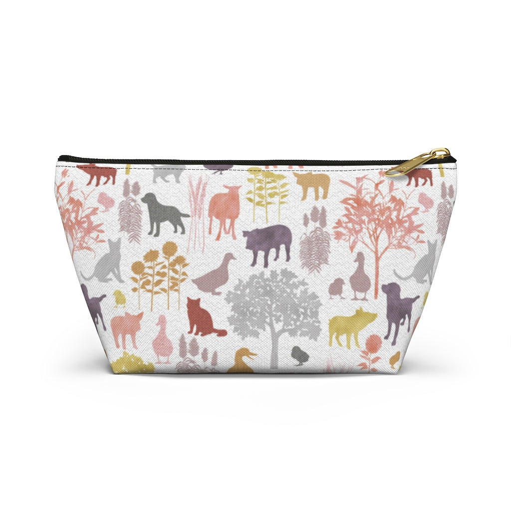 On the Farm Accessory Pouch w T-bottom in Pink