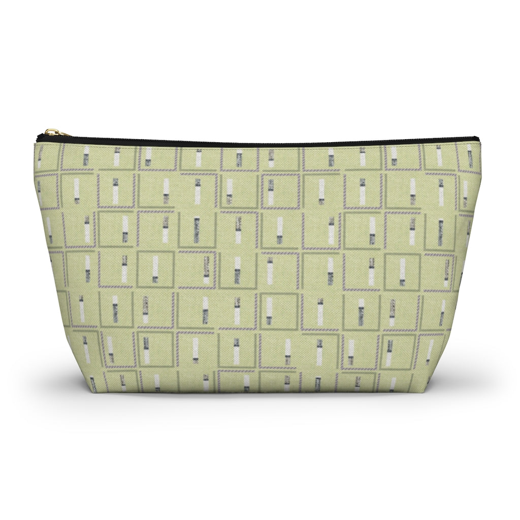 Pencil to Paper Accessory Pouch w T-bottom in Green