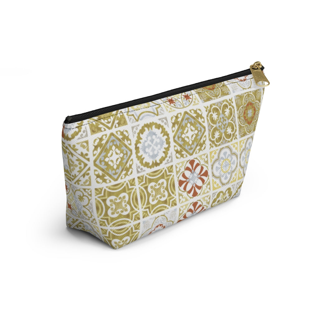 Seville Square Accessory Pouch w T-bottom in Gold
