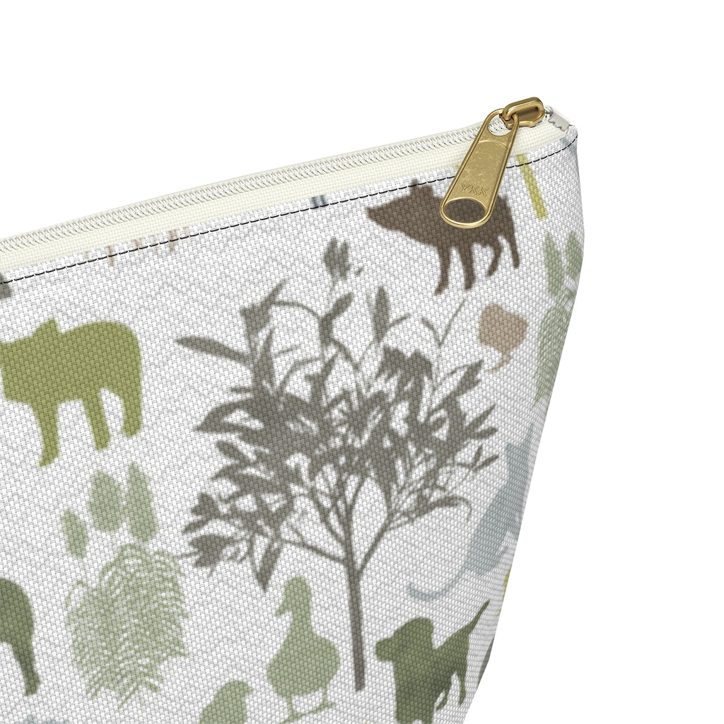 On the Farm Accessory Pouch w T-bottom in Green