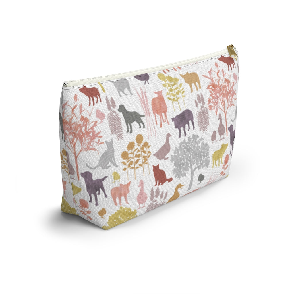 On the Farm Accessory Pouch w T-bottom in Pink