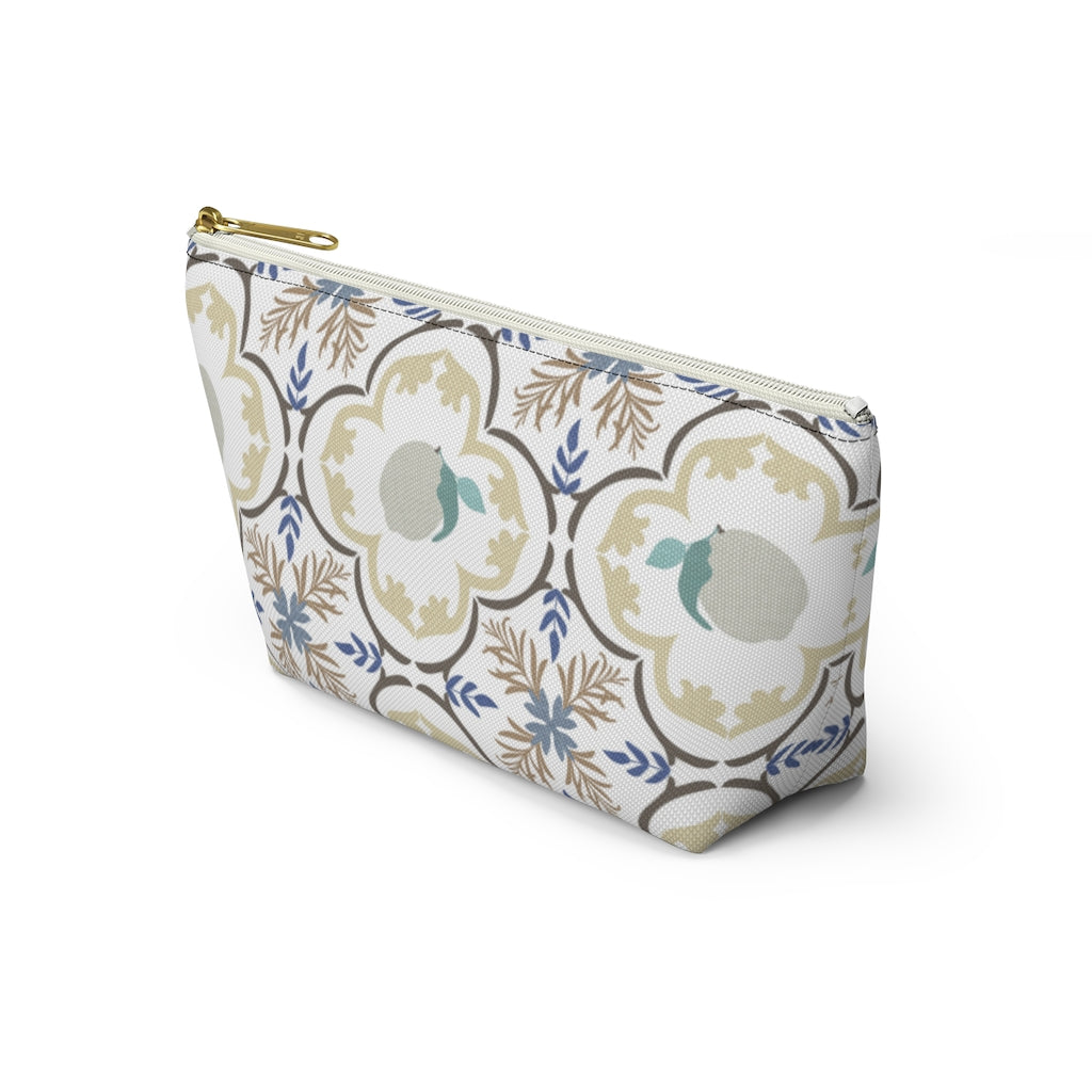 Freshly Squeezed Accessory Pouch w T-bottom in Brown