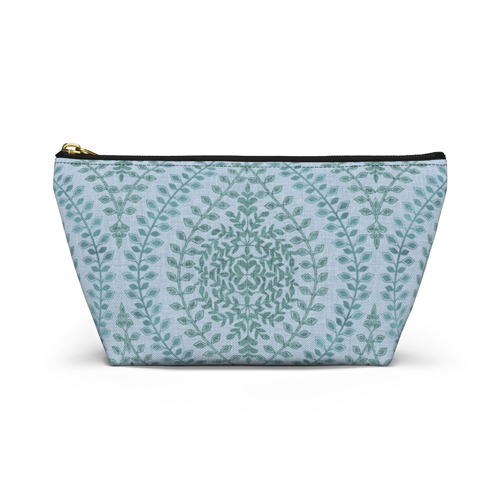 Mumbai Lace Accessory Pouch w T-bottom in Aqua