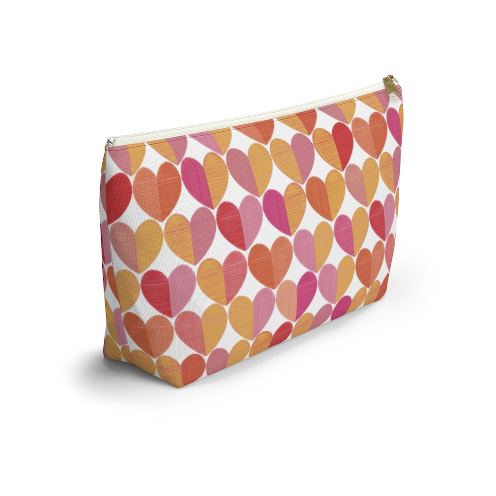 Love Accessory Pouch w T-bottom in Red
