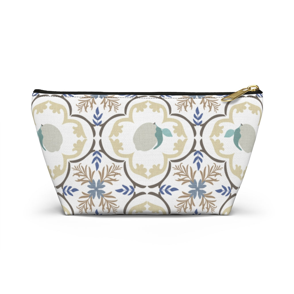 Freshly Squeezed Accessory Pouch w T-bottom in Brown