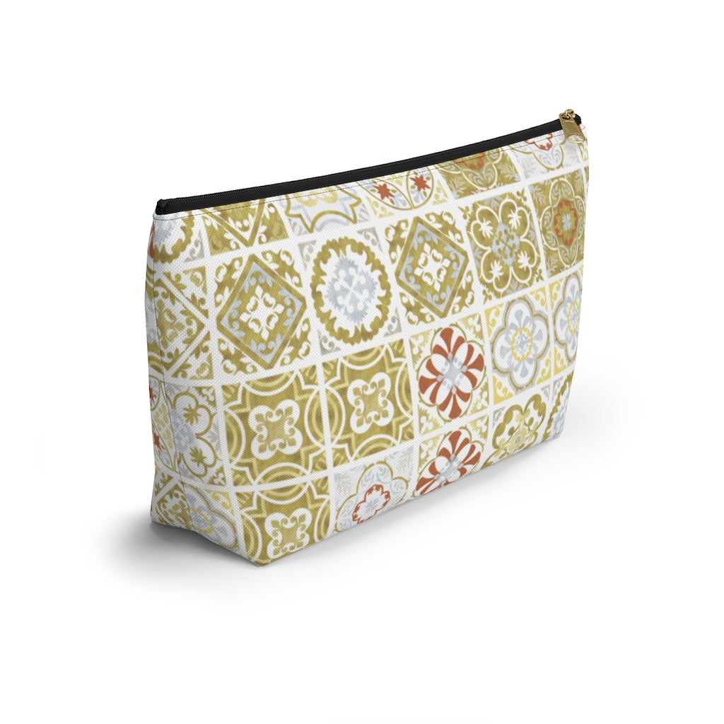Seville Square Accessory Pouch w T-bottom in Gold