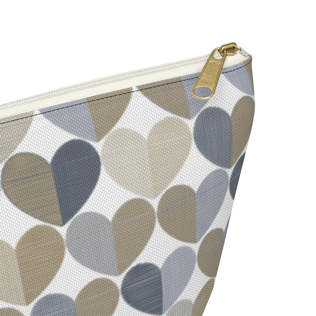 Love Accessory Pouch w T-bottom in Gray
