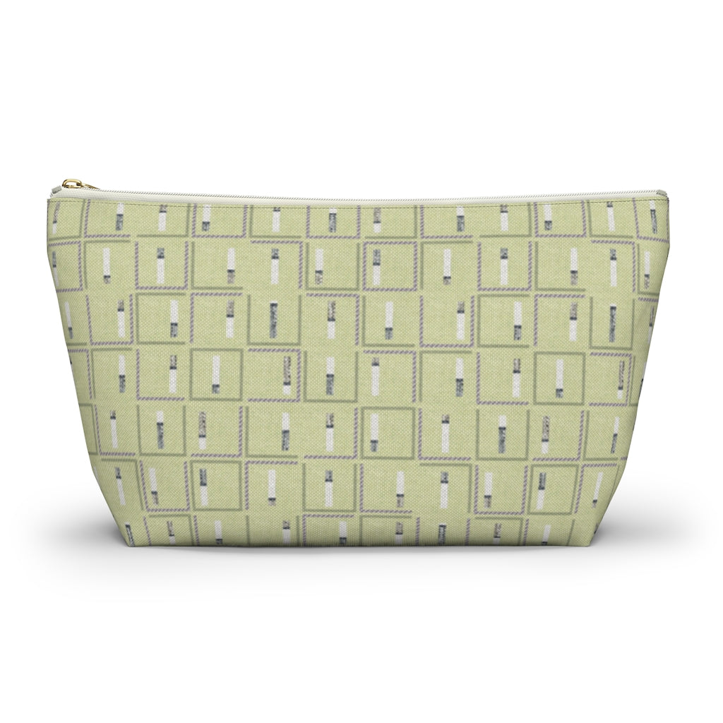 Pencil to Paper Accessory Pouch w T-bottom in Green