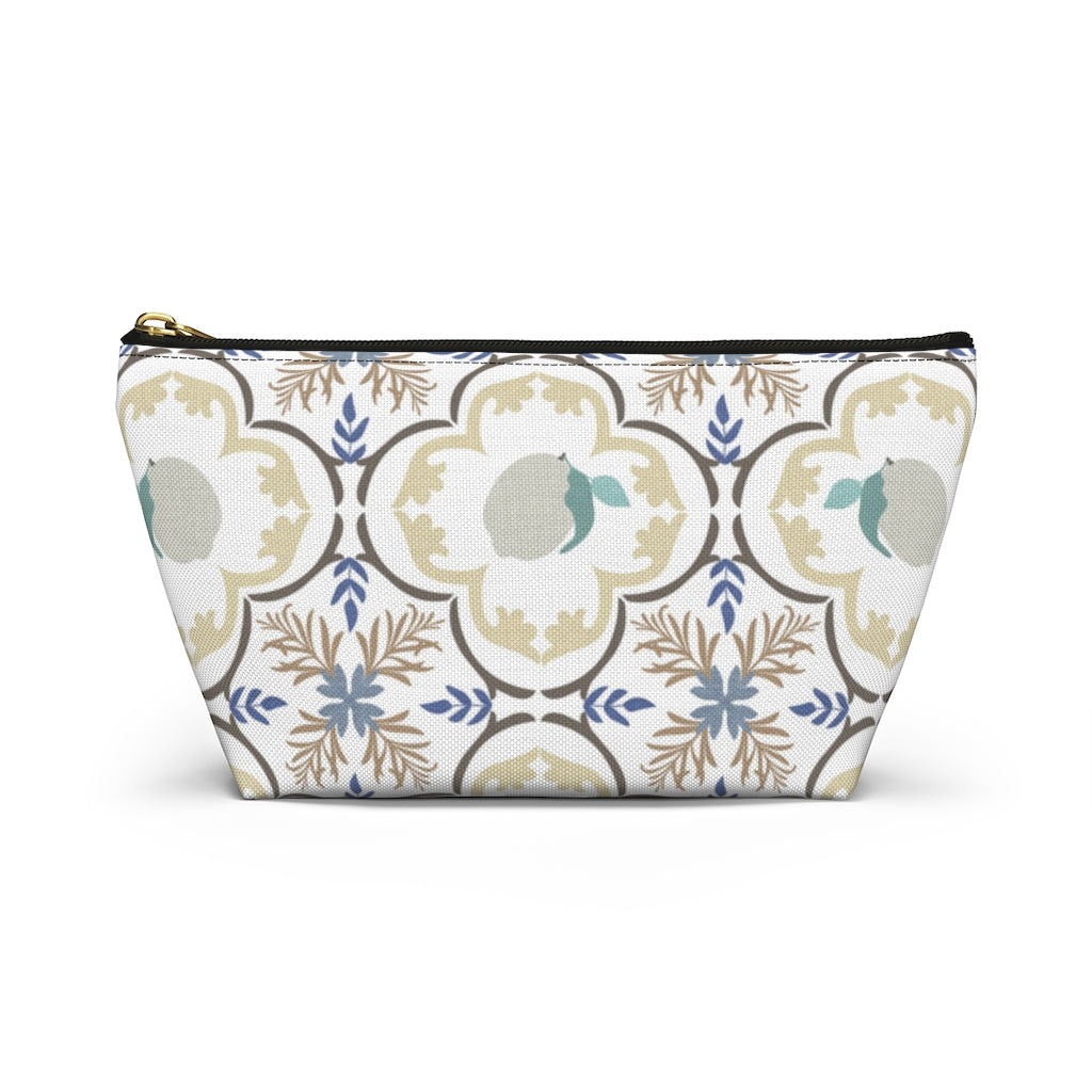 Freshly Squeezed Accessory Pouch w T-bottom in Brown