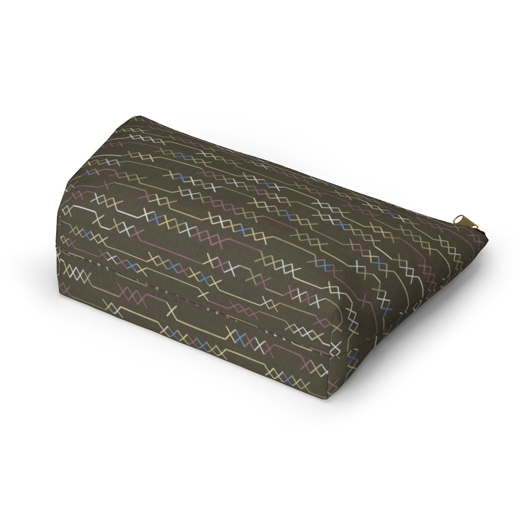 Santa Fe Stitch Accessory Pouch w T-bottom in Brown