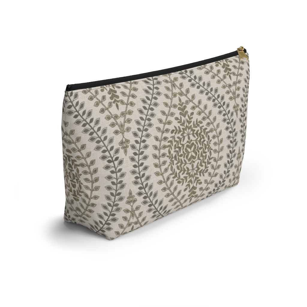 Mumbai Lace Accessory Pouch w T-bottom in Brown