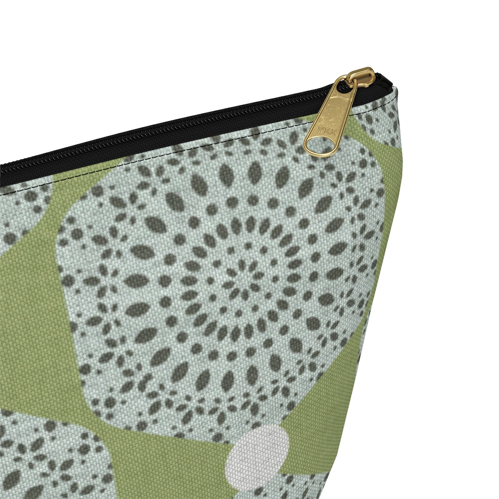 Lace Hexagon Accessory Pouch w T-bottom in Green