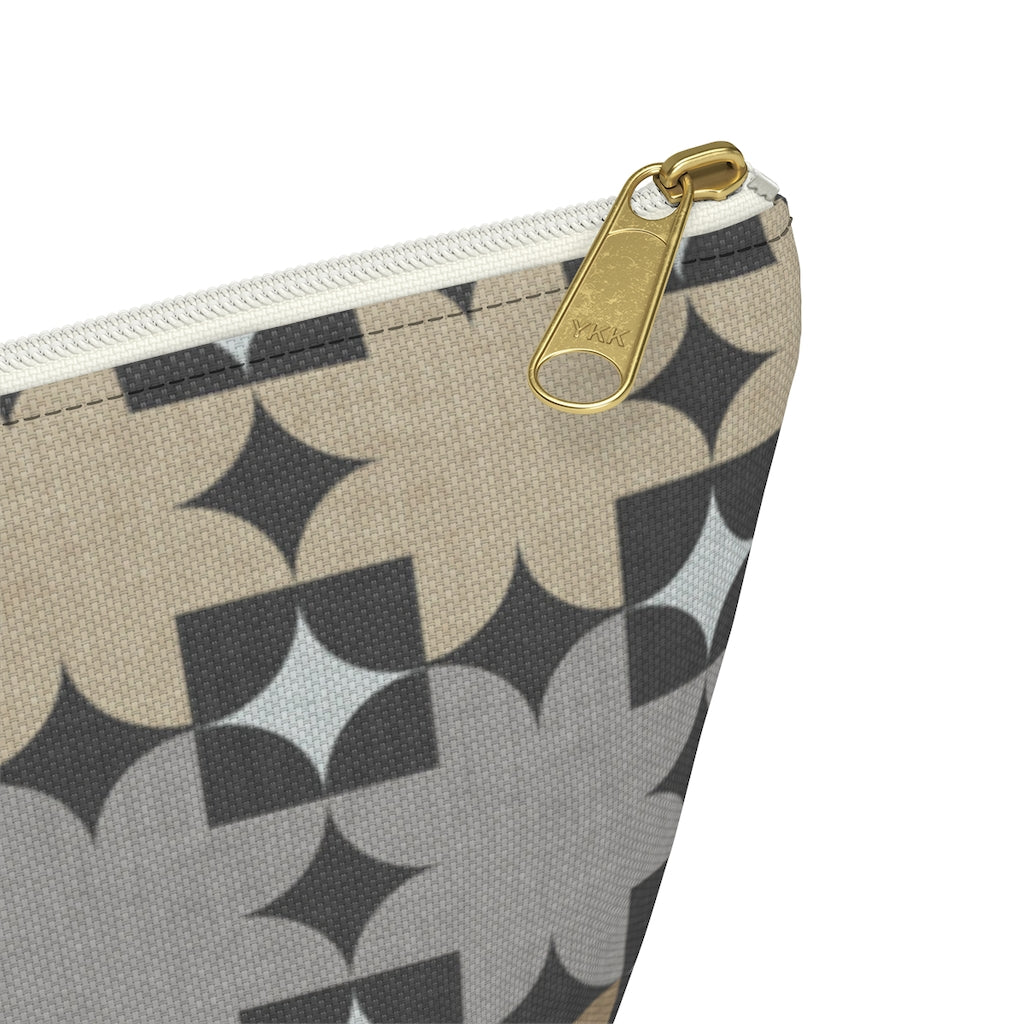 World's Fair Accessory Pouch w T-bottom in Brown