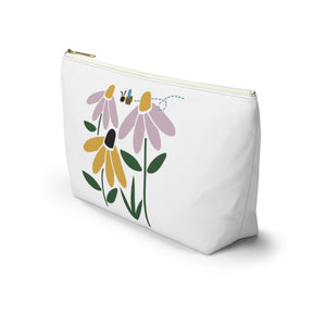 Daisies Accessory Pouch w T-bottom