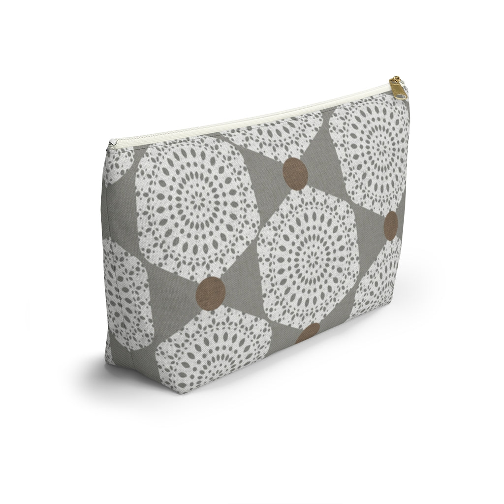 Lace Hexagon Accessory Pouch w T-bottom in Gray