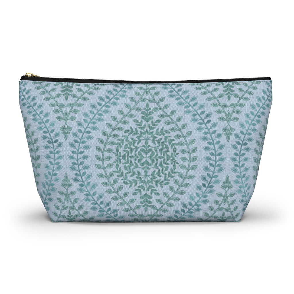 Mumbai Lace Accessory Pouch w T-bottom in Aqua