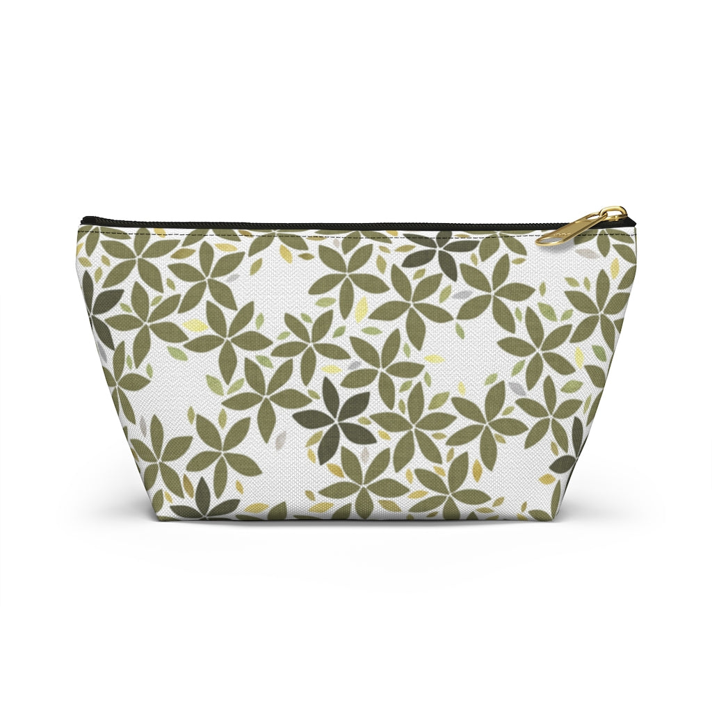 Snowbell Accessory Pouch w T-bottom in Green
