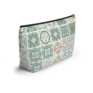 Seville Square Accessory Pouch w T-bottom in Green