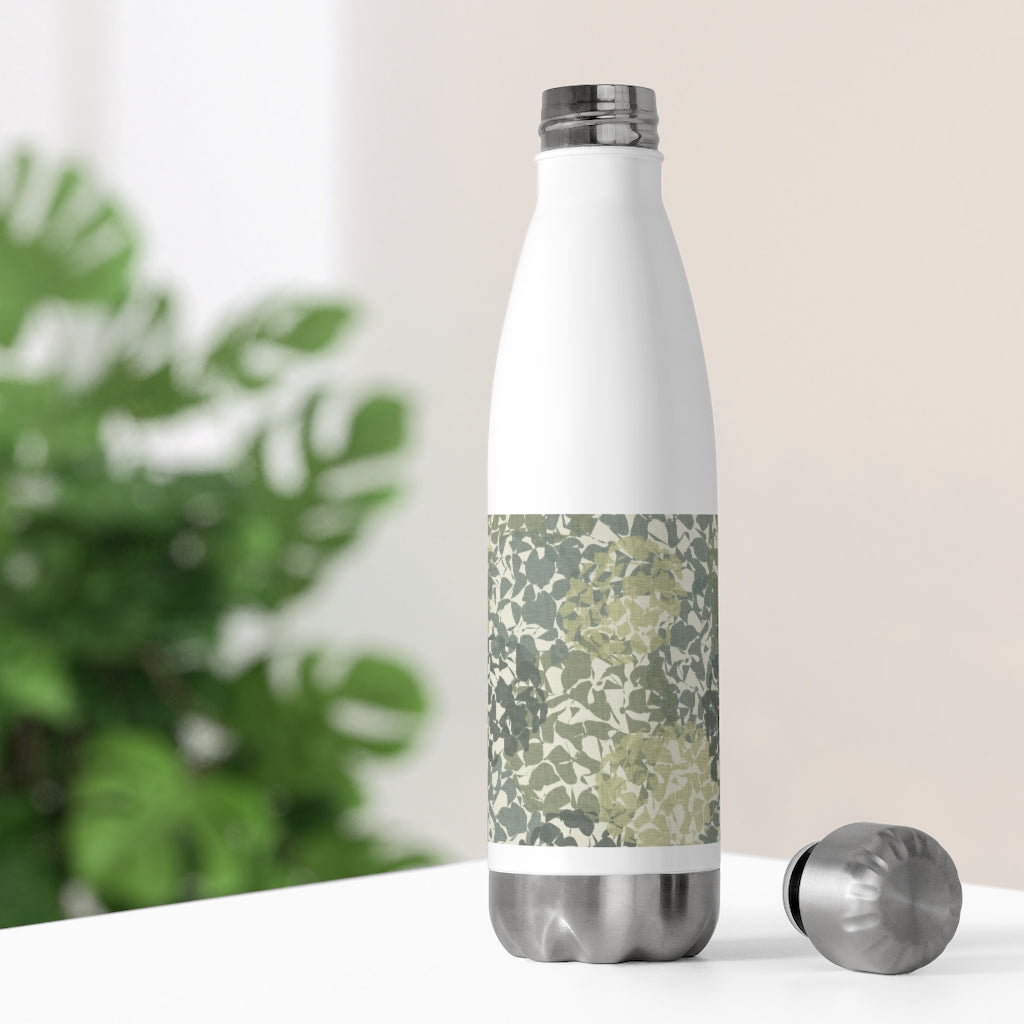 Hydrangea 20oz Insulated Bottle in Green